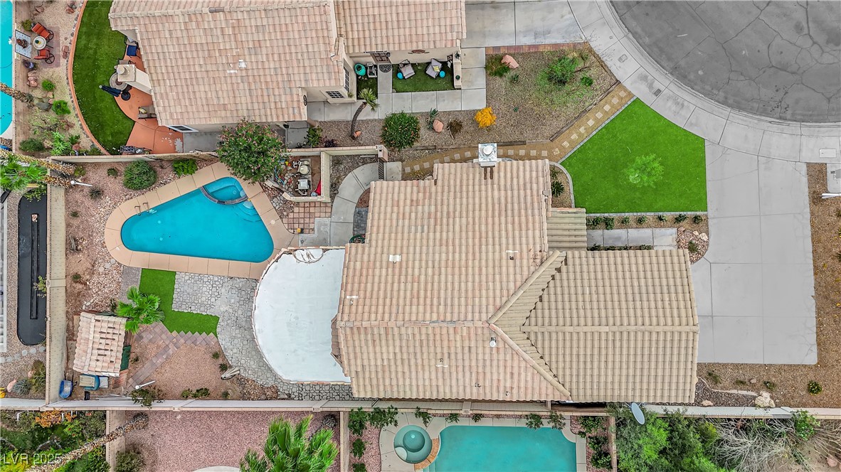 8324 Shark Tank Court