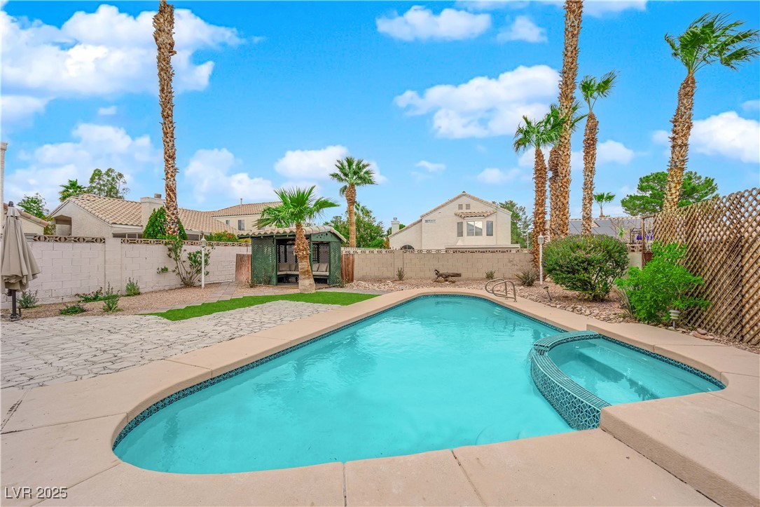 8324 Shark Tank Court