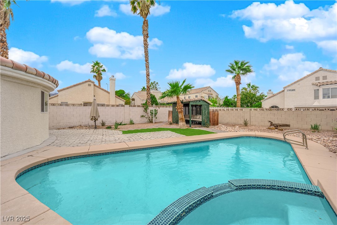 8324 Shark Tank Court