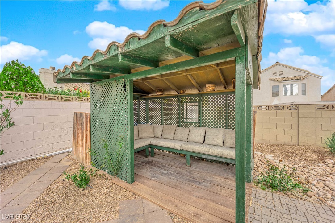 8324 Shark Tank Court