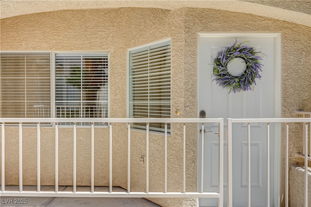 1153 Dusty Creek Street