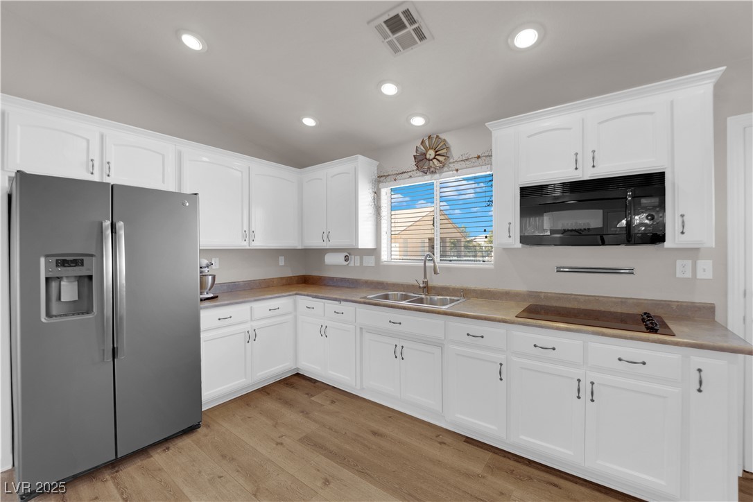 2901 South Dandelion Street