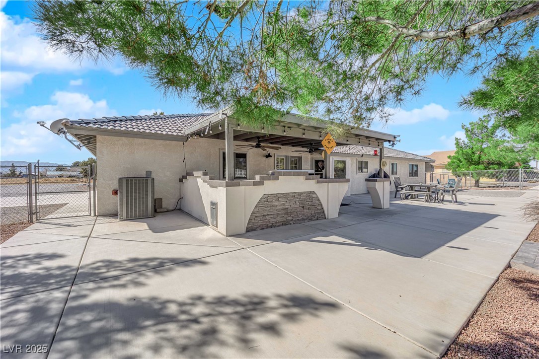 2901 South Dandelion Street