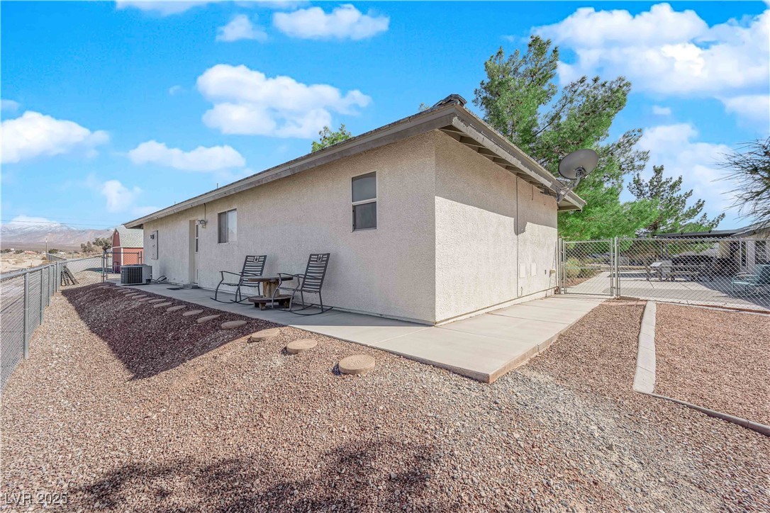 2901 South Dandelion Street