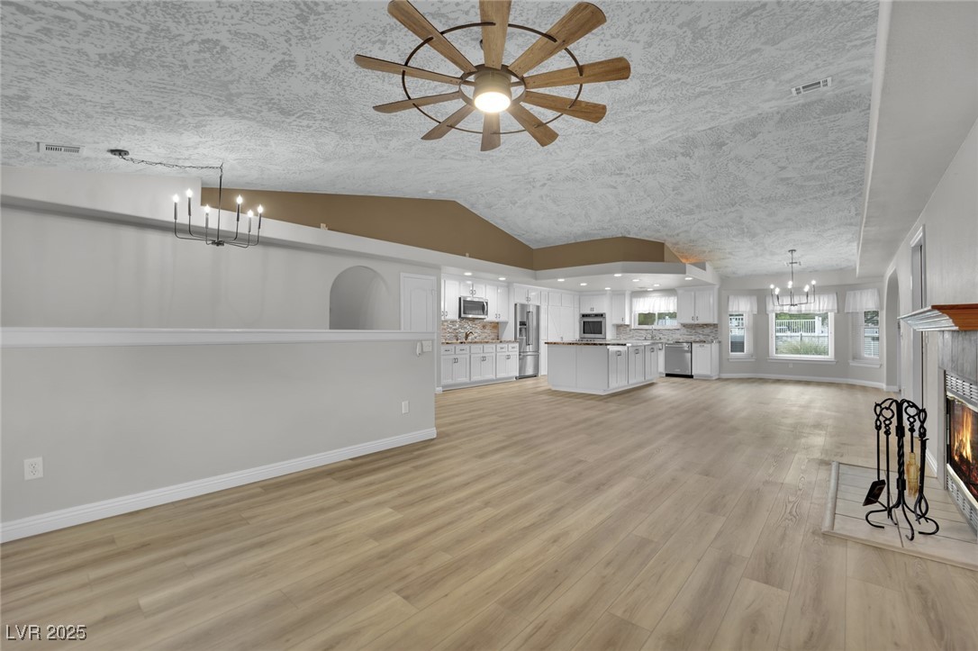 2901 South Dandelion Street