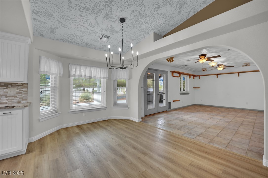 2901 South Dandelion Street