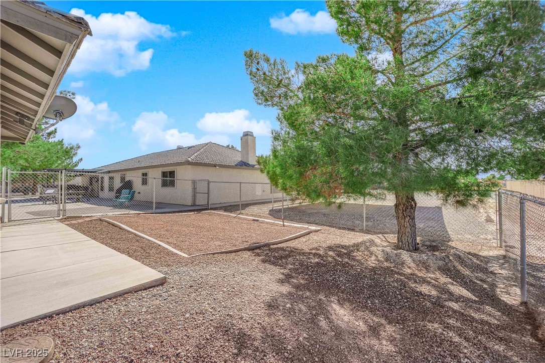 2901 South Dandelion Street