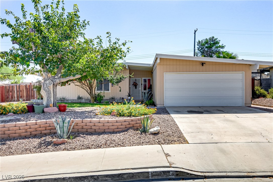 5109 Sugarfoot Avenue