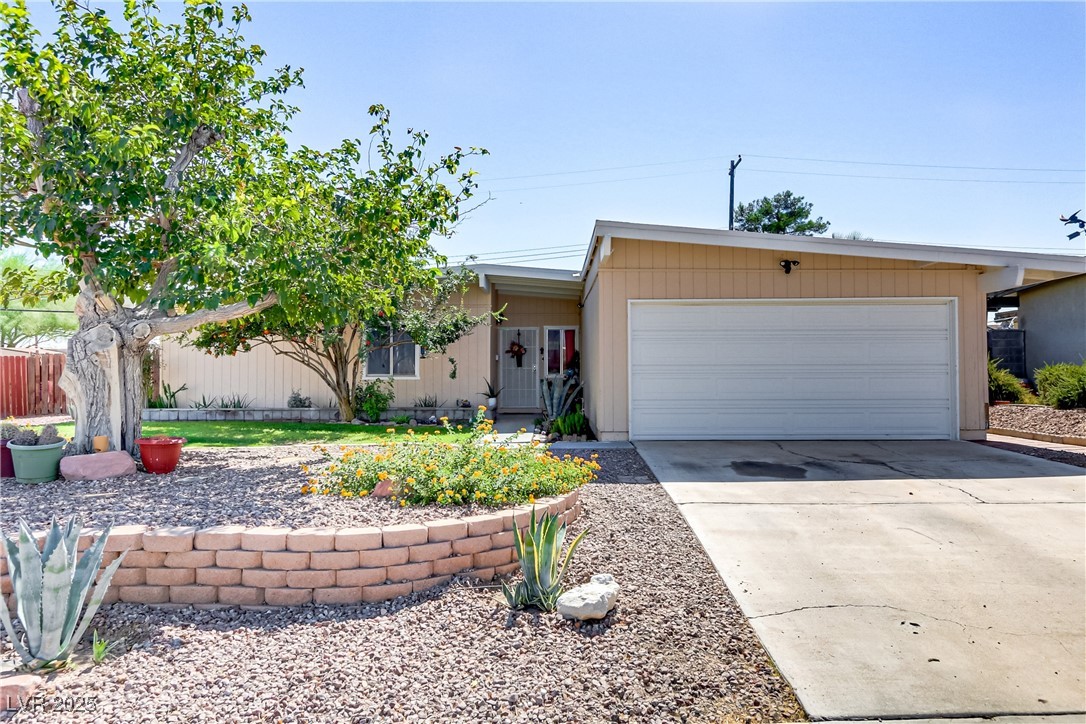 5109 Sugarfoot Avenue