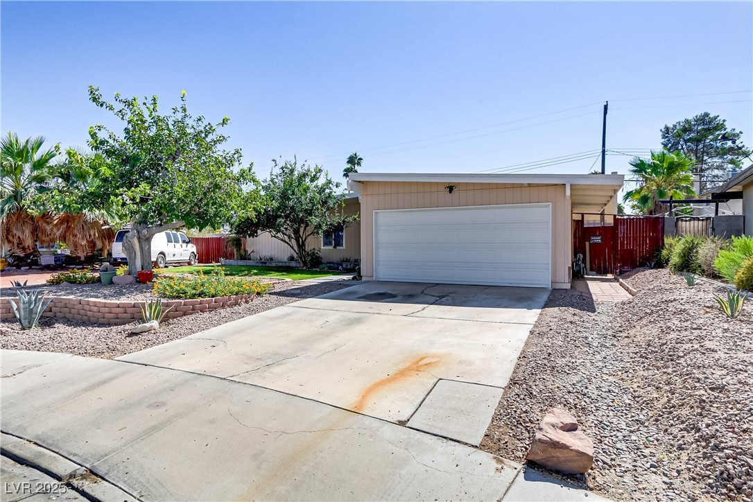 5109 Sugarfoot Avenue