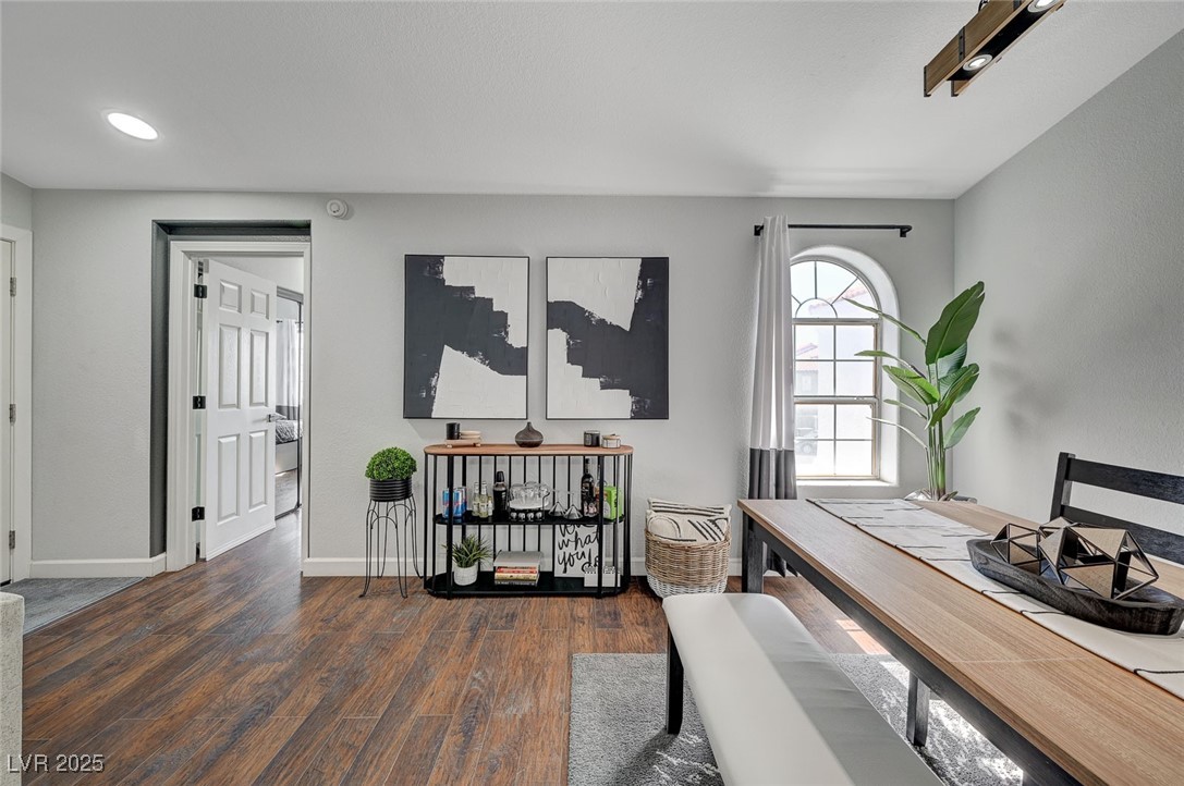 1800 Edmond Street 215