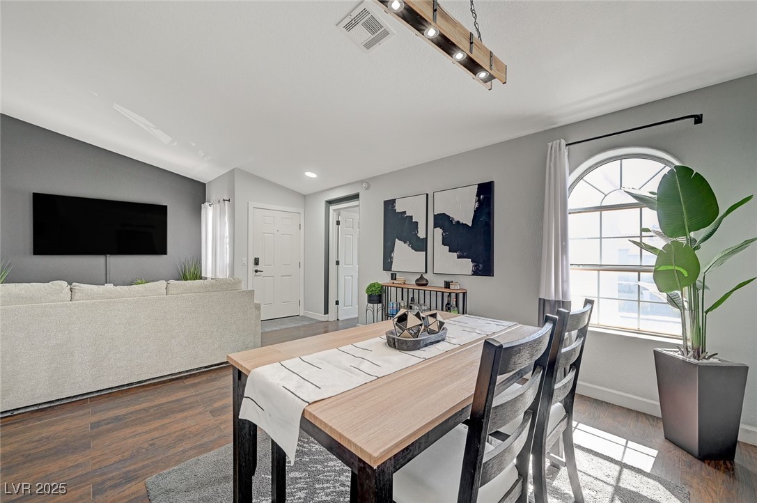 1800 Edmond Street 215