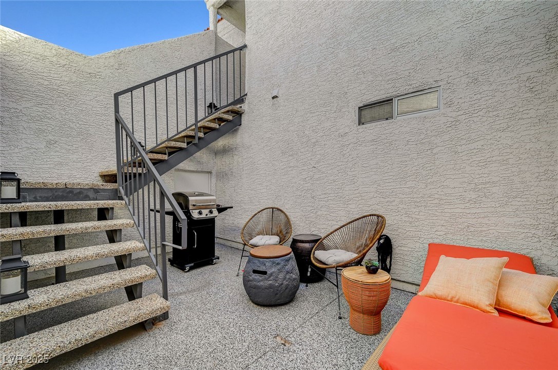 1800 Edmond Street 215