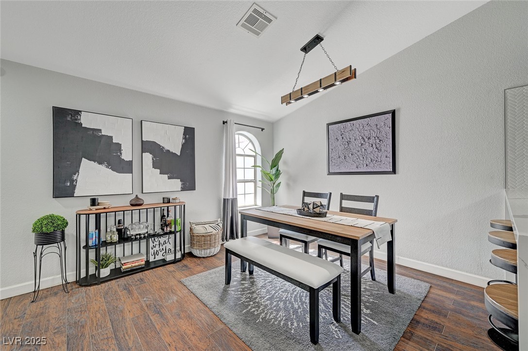 1800 Edmond Street 215