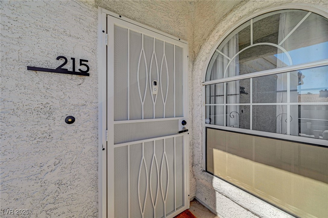 1800 Edmond Street 215