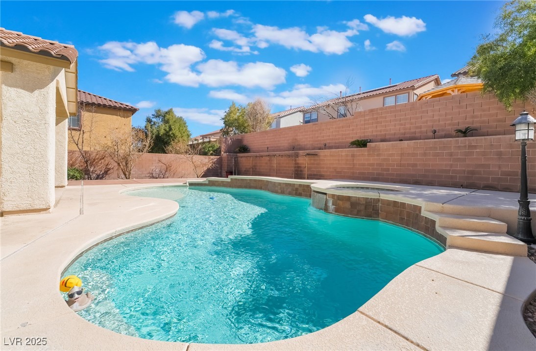 63 Crescent Palm Court
