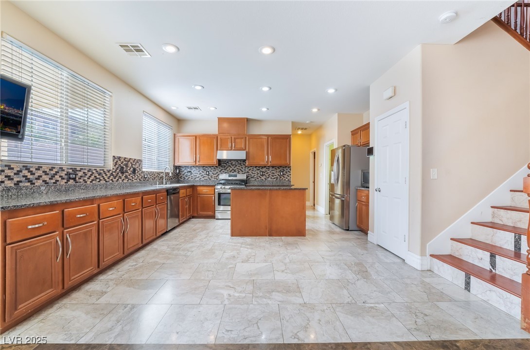 63 Crescent Palm Court