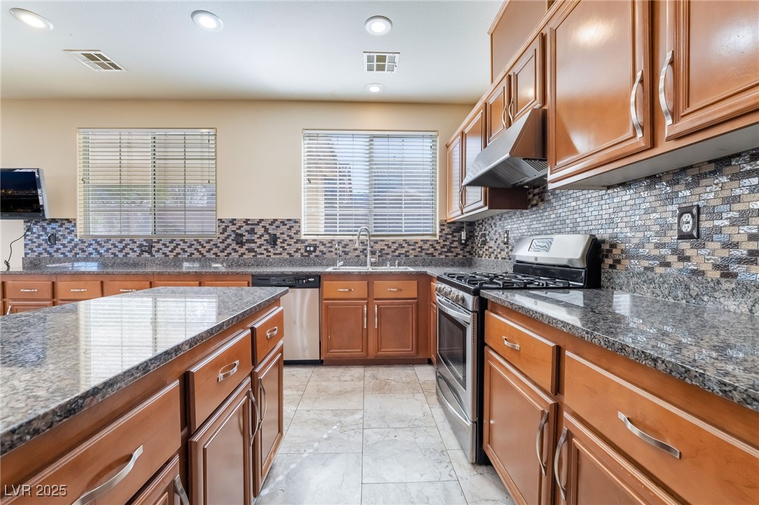 63 Crescent Palm Court