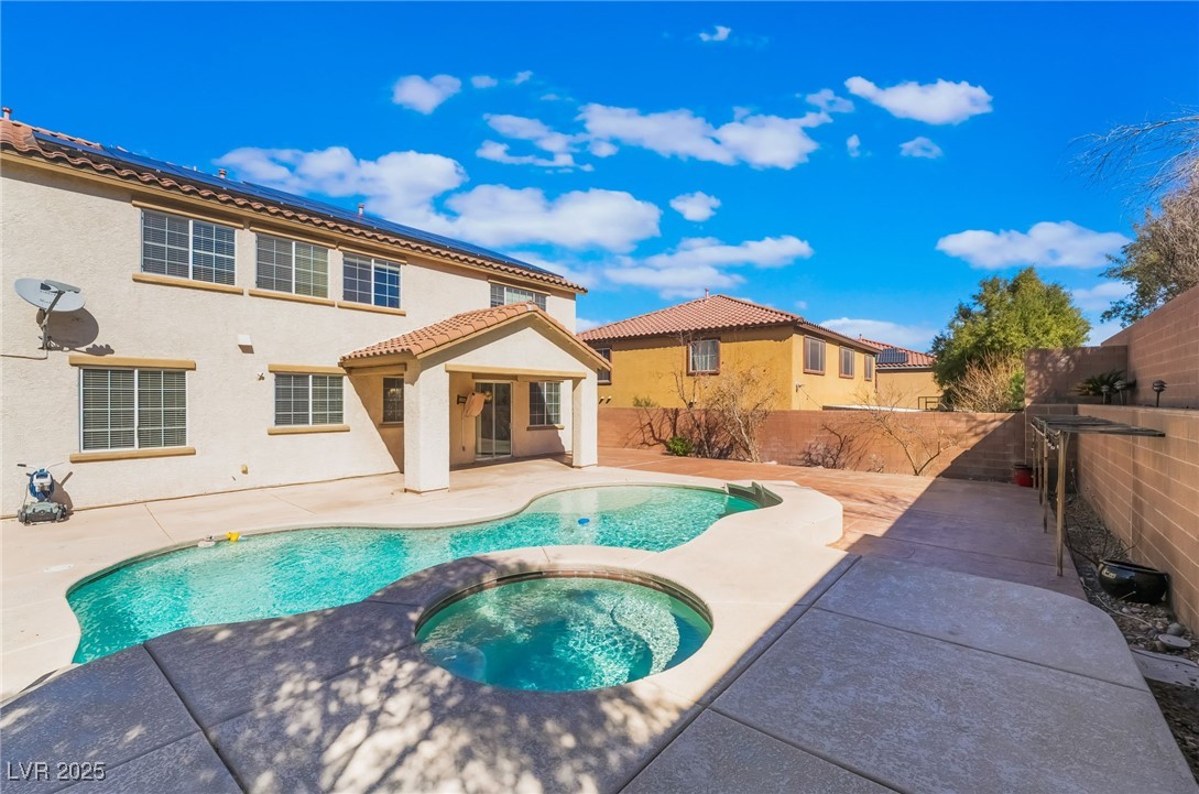 63 Crescent Palm Court