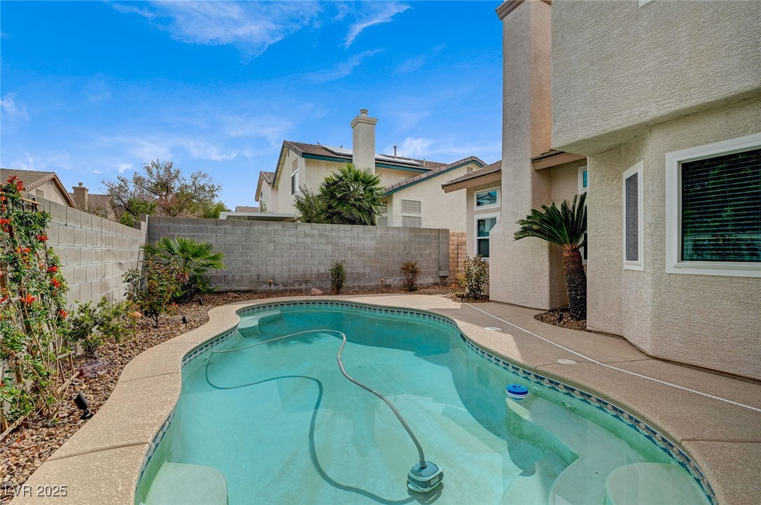 2061 Smoketree Village Circle