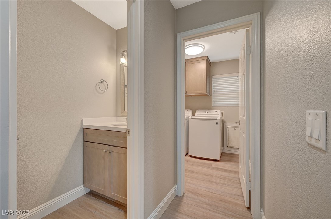 2061 Smoketree Village Circle