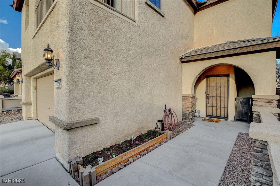 6828 Sumatra Street