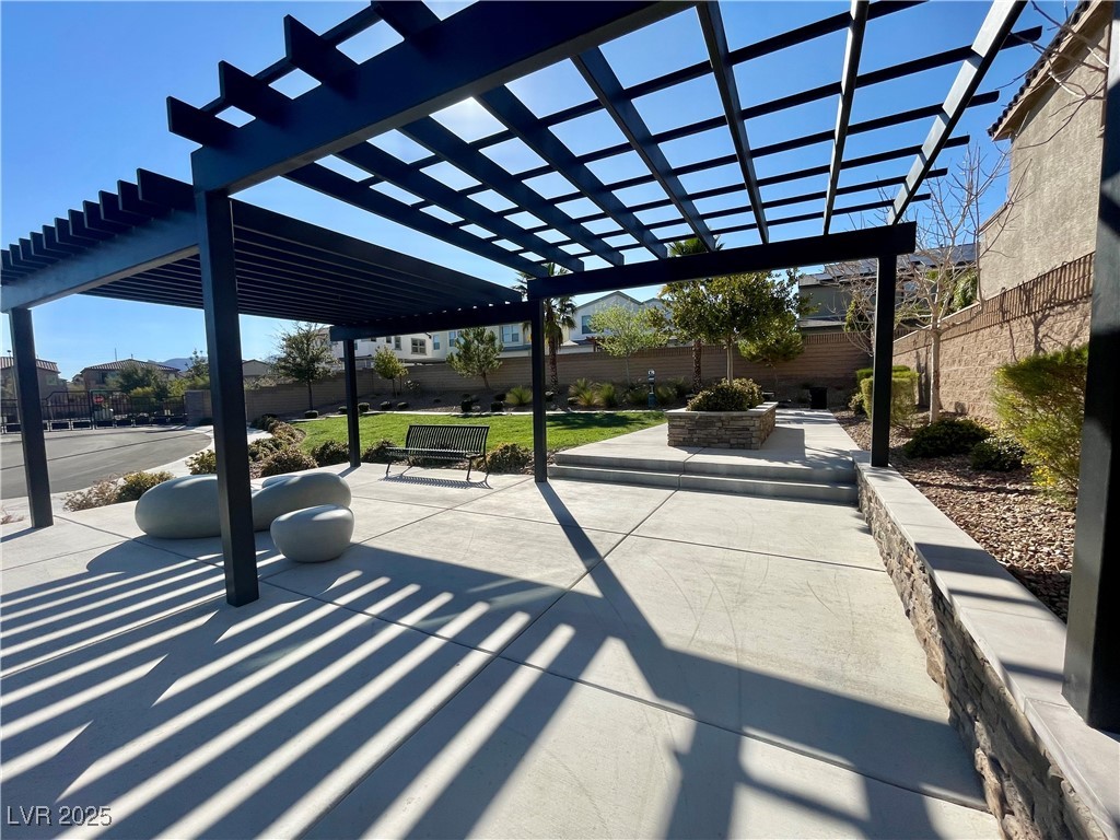 10173 Skye Saddle Avenue