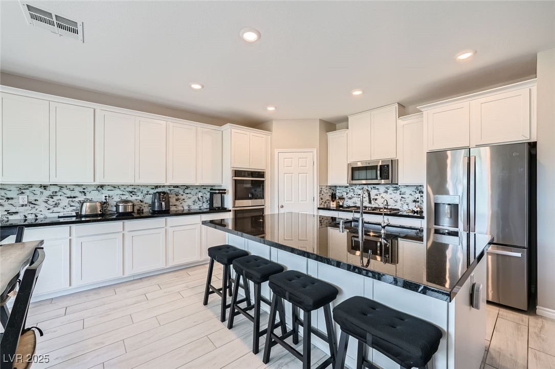 10173 Skye Saddle Avenue