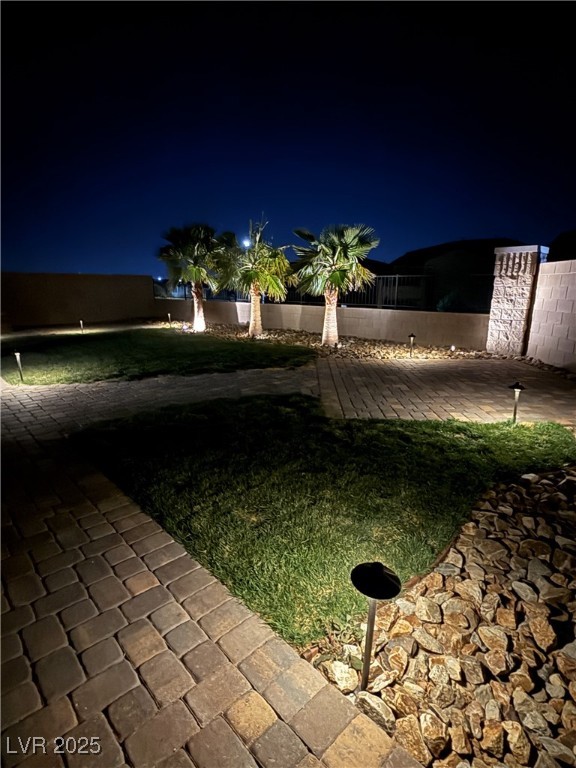 10173 Skye Saddle Avenue