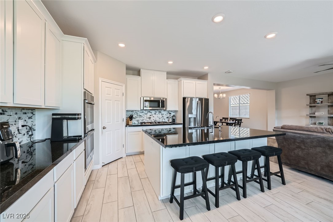 10173 Skye Saddle Avenue