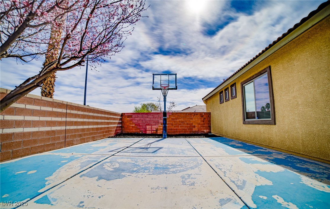 4204 Sunset Falls Avenue