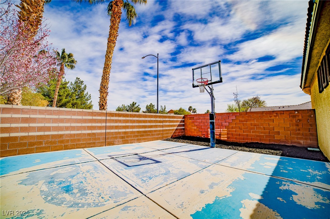 4204 Sunset Falls Avenue