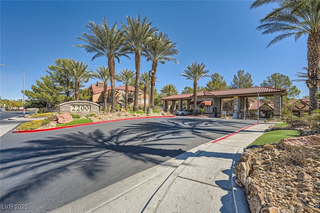 2200 South Fort Apache Road 2153