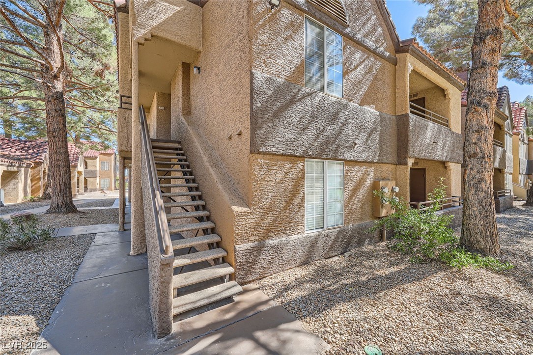 2200 South Fort Apache Road 2153