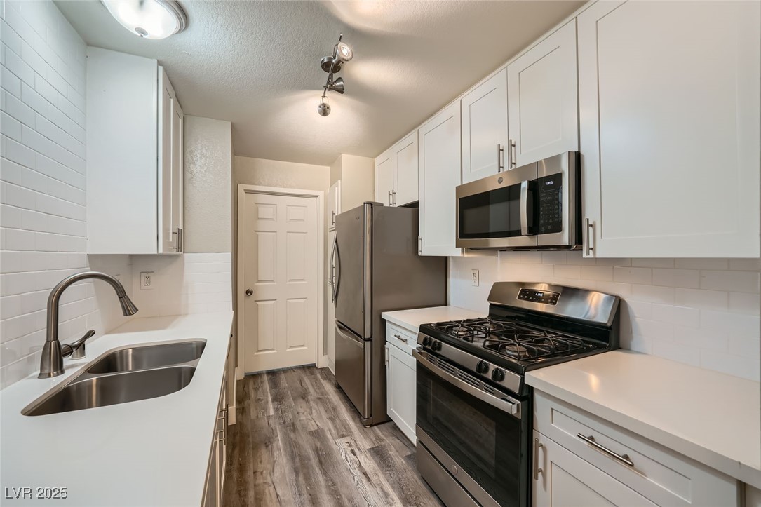 2200 South Fort Apache Road 2153