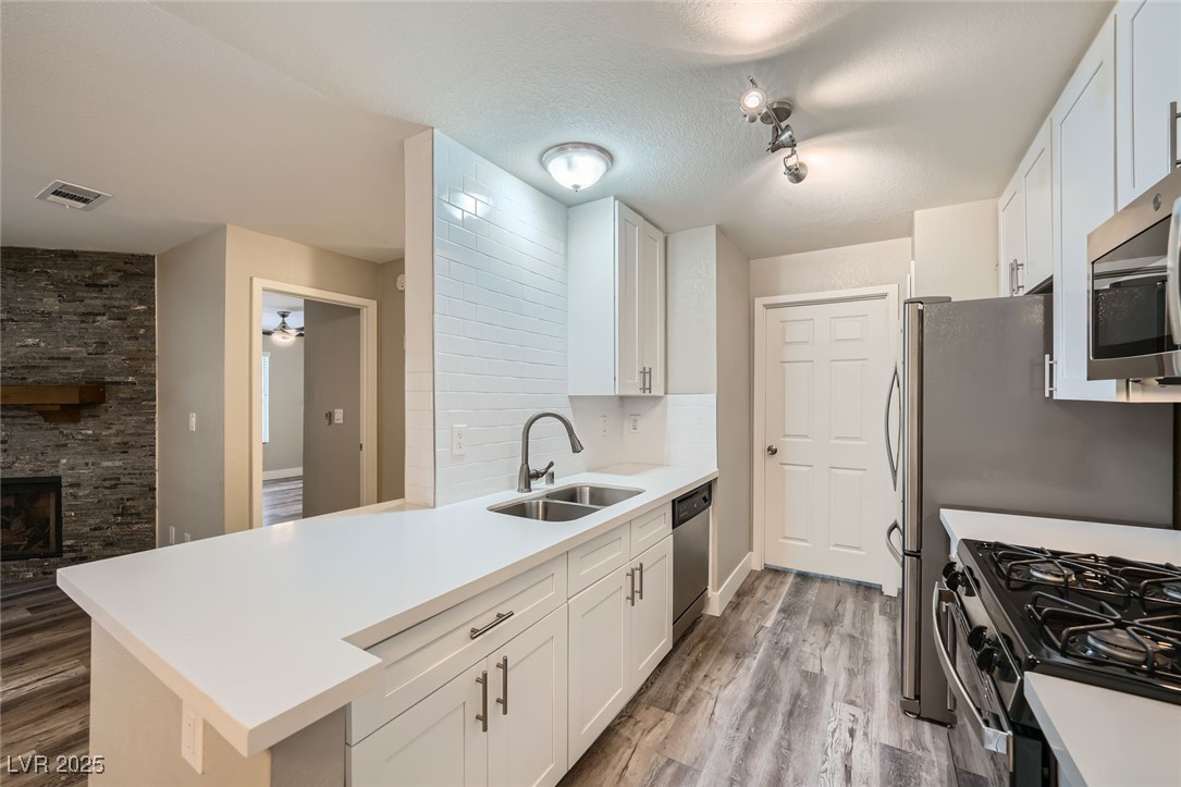 2200 South Fort Apache Road 2153