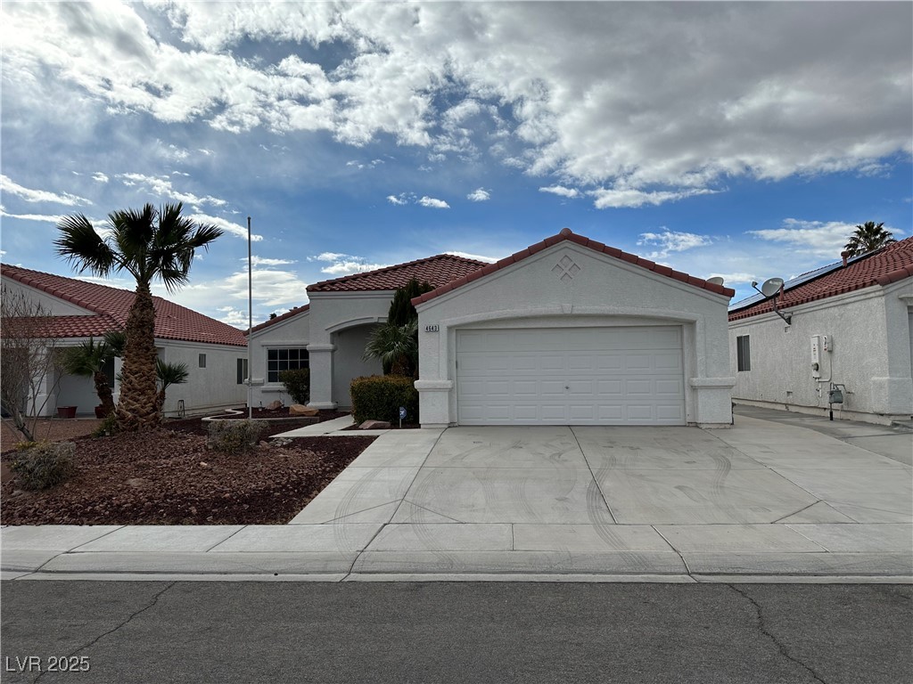 4643 Mountain Tree Street