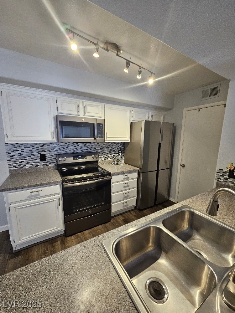 2300 East Silverado Ranch Boulevard 2074