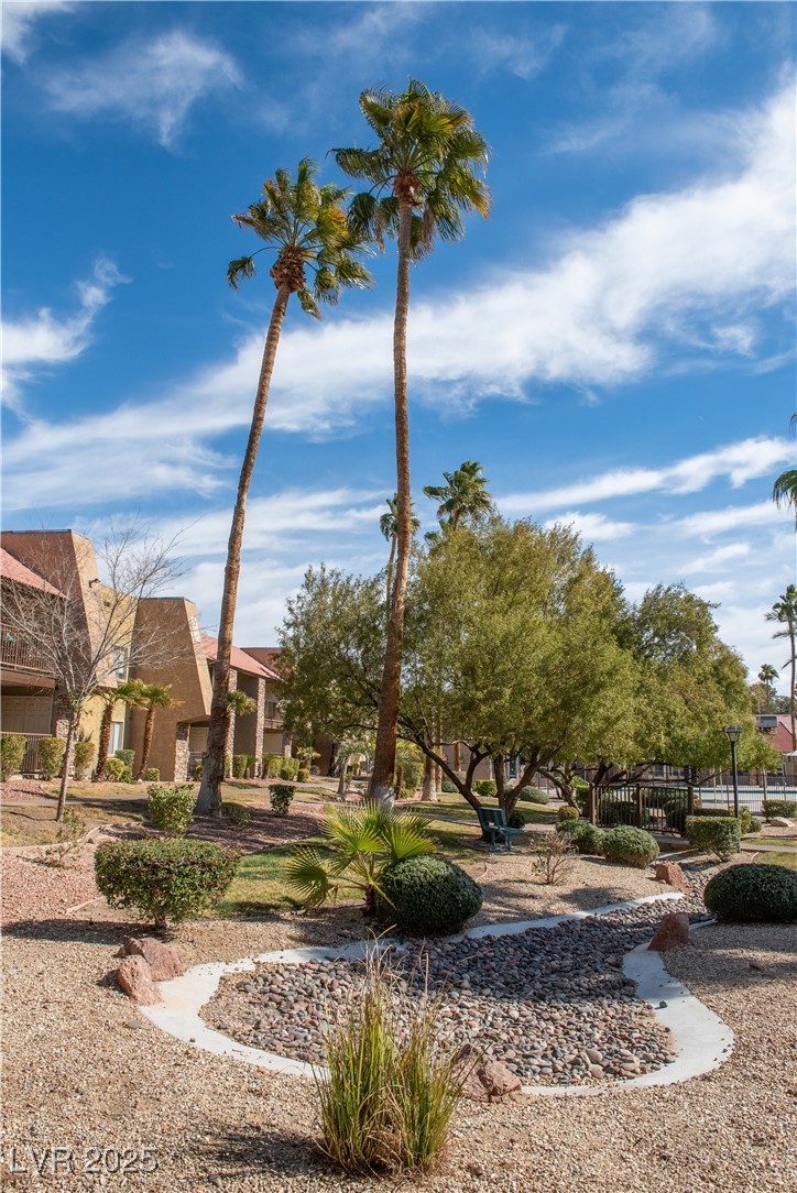 4941 River Glen Drive 4
