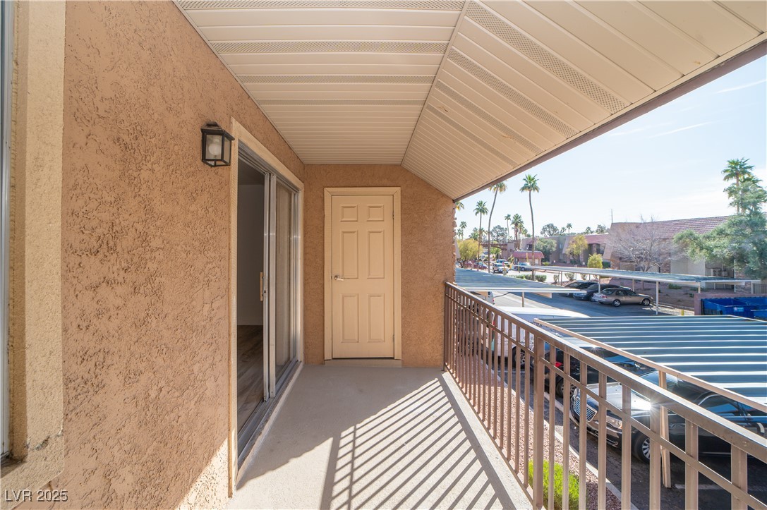4941 River Glen Drive 4