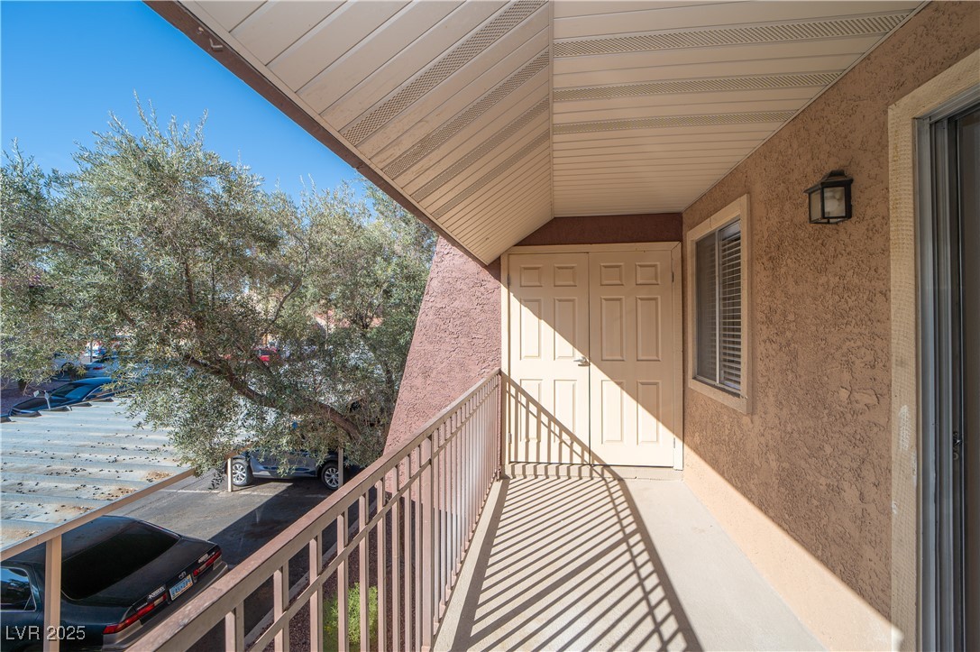 4941 River Glen Drive 4