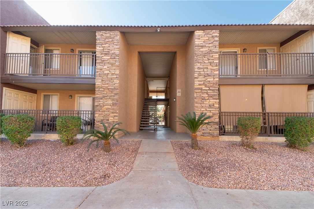 4941 River Glen Drive 4