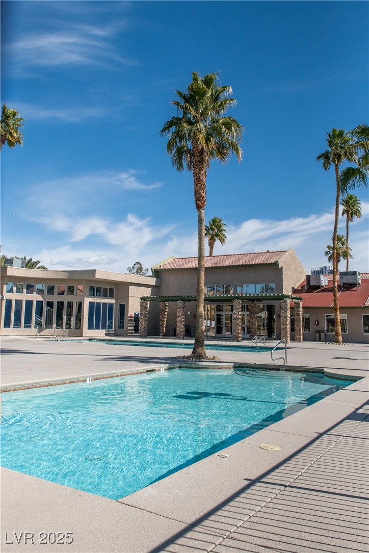 4941 River Glen Drive 4