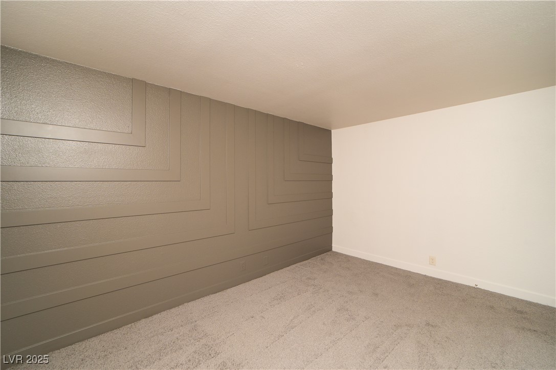 4941 River Glen Drive 4