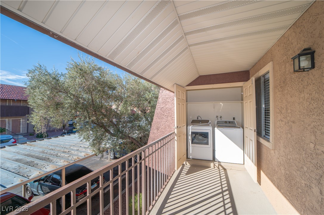 4941 River Glen Drive 4