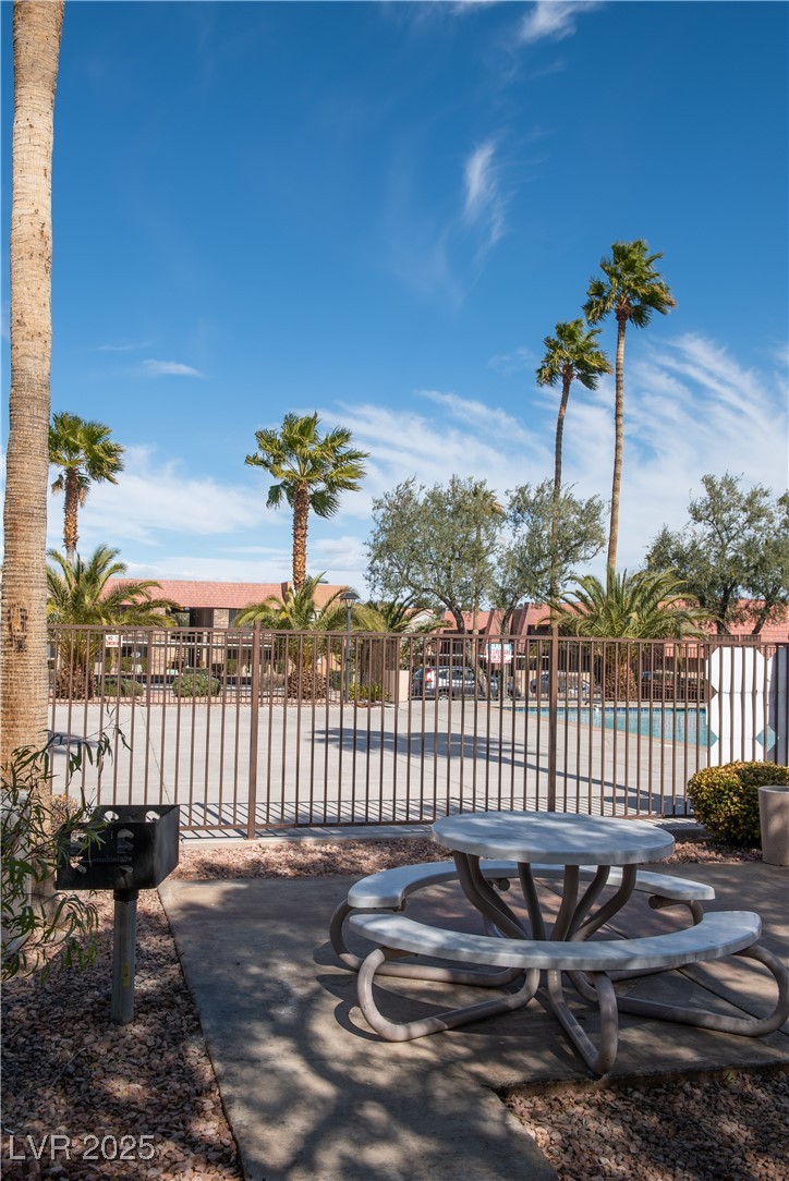 4941 River Glen Drive 4