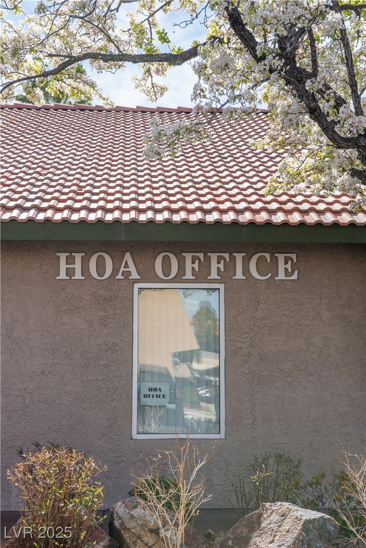 4941 River Glen Drive 4