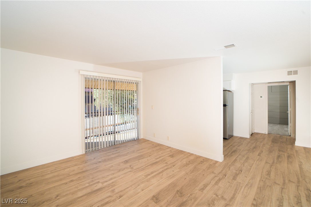 4941 River Glen Drive 4