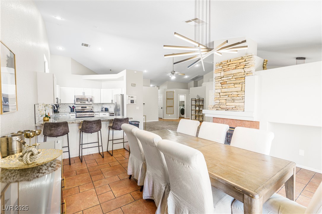 124 Beach Oak Avenue