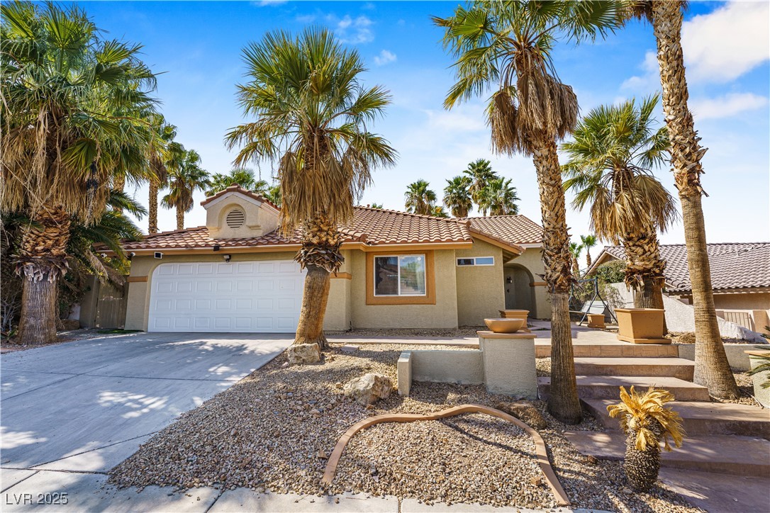 124 Beach Oak Avenue